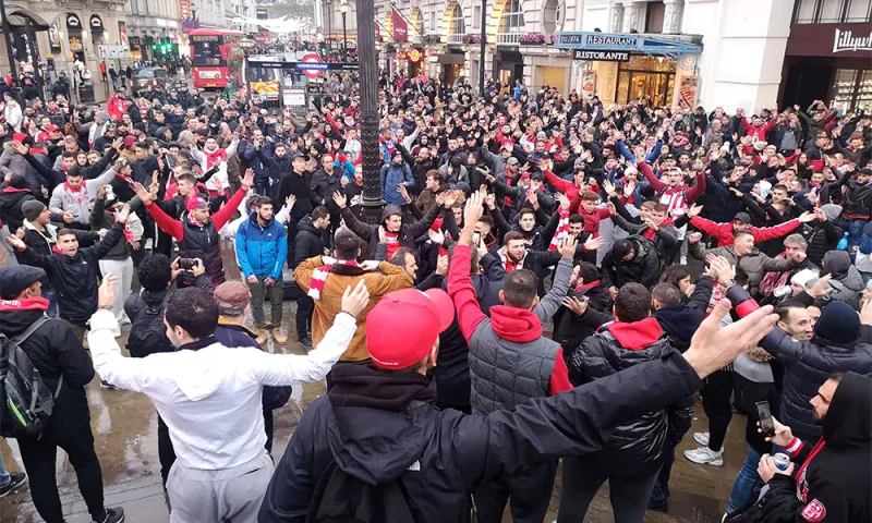 Τότεναμ - Ολυμπιακός: «Είσαι στο μυαλό» (vid+pics)