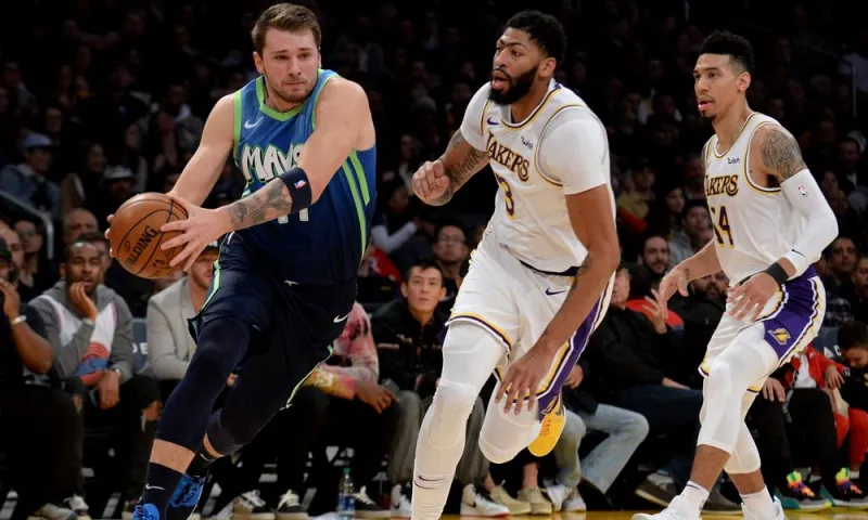 NBA: Ούτε οι Λέικερς έβαλαν... φρένο στον Ντόντσιτς! (vid)
