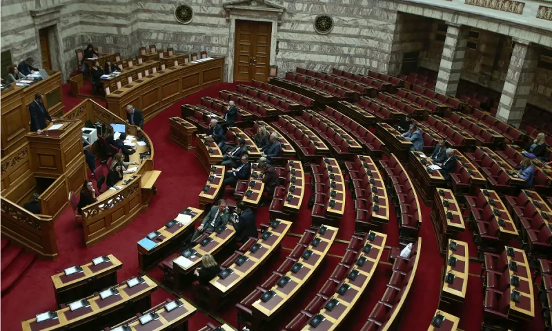 Βουλή: Δίνει «μποναμά» 1.500 ευρώ σε βουλευτές και δημοσιογράφους για αγορά υπολογιστών!!!