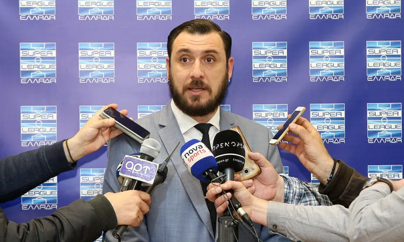 Super League: «Επιβεβλημένη η άμεση εξέταση»