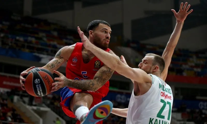 ΤΣΣΚΑ - Ζαλγκίρις 85-82: Με εκτελεστή τον Τζέιμς