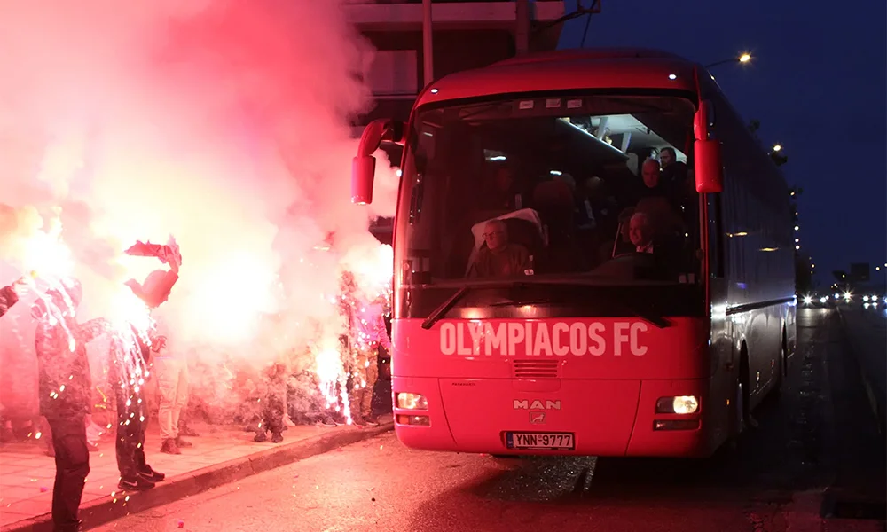 Ολυμπιακός: Υποδοχή στο Αγρίνιο (vid)