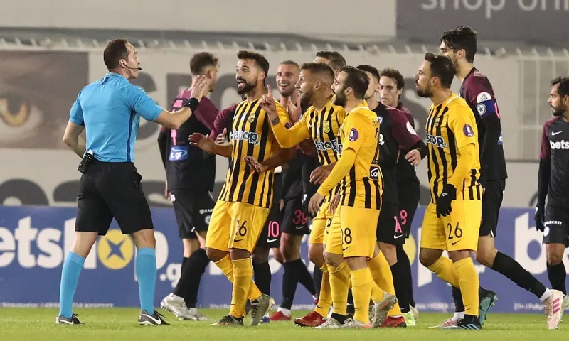 «Βράζουν» στον Άρη για το VAR