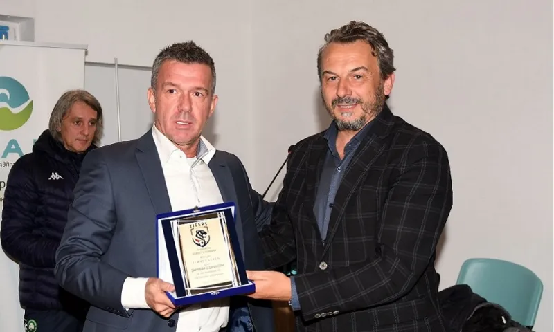 Τιμή σε Σαραβάκο στα Ιωάννινα (pics)