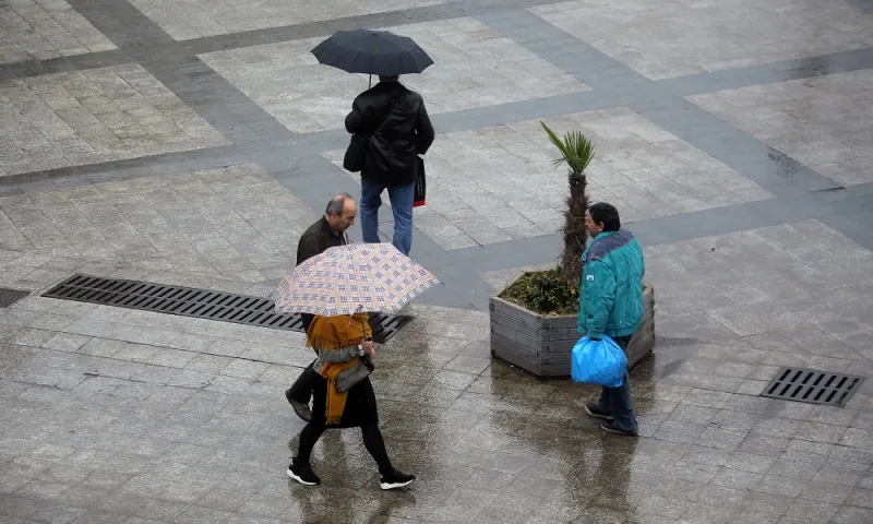 Καιρός 12/12: Συνεχίζεται η κακοκαιρία