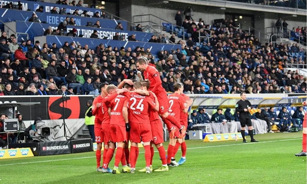 Bundesliga: Τρομερό ματς, τρομερή Άουγκσμπουργκ