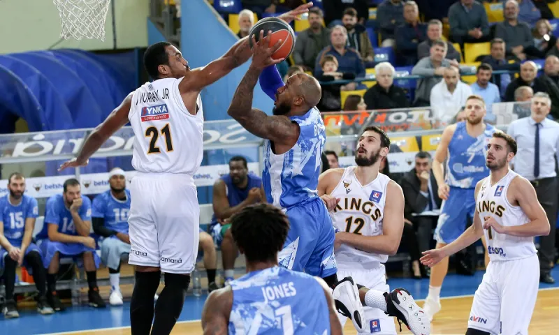 Ρέθυμνο – Ιωνικός 90-76: Νίκη με απίστευτο Μάρεϊ
