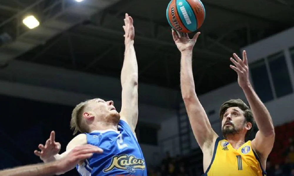Χίμκι: Έριξε 118 πριν έρθει στο ΣΕΦ! (vid)