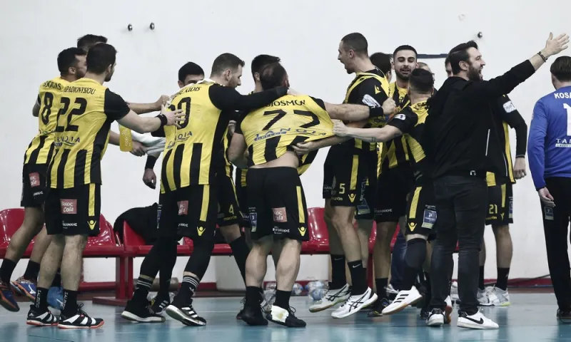Ολυμπιακός - ΑΕΚ 24-27: «Κιτρινόμαυρο» χρώμα στην κορυφή!