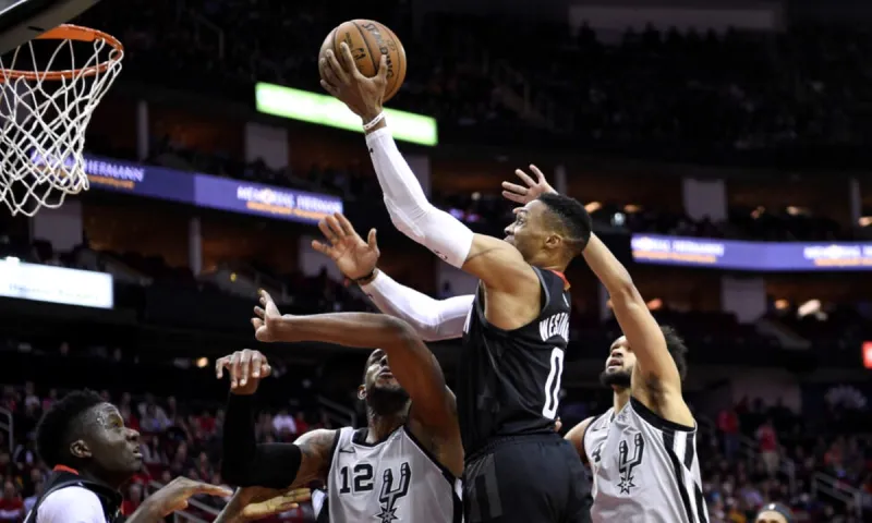 NBA: Ηγέτης ο Γουέστμπρουκ, νικητές οι Ρόκετς (vids)