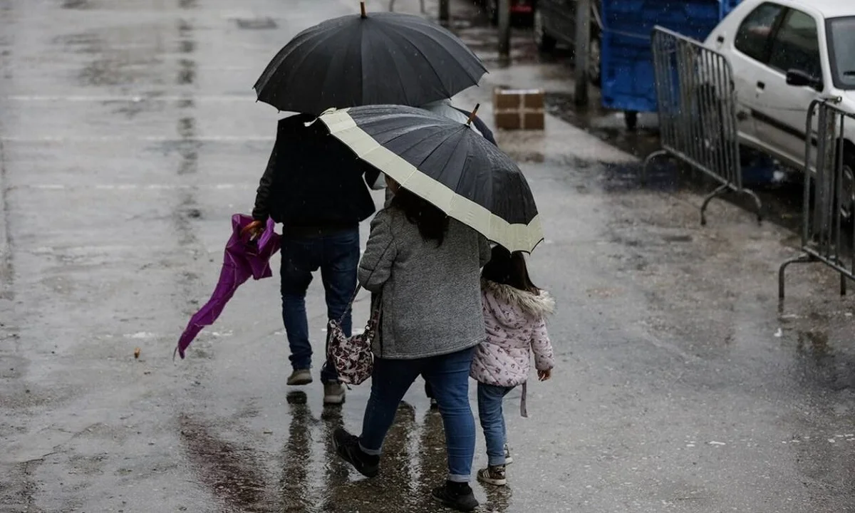 Καιρός 20/12: Βροχές και καταιγίδες