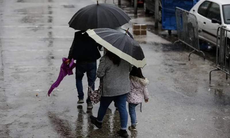 Καιρός 20/12: Βροχές και καταιγίδες