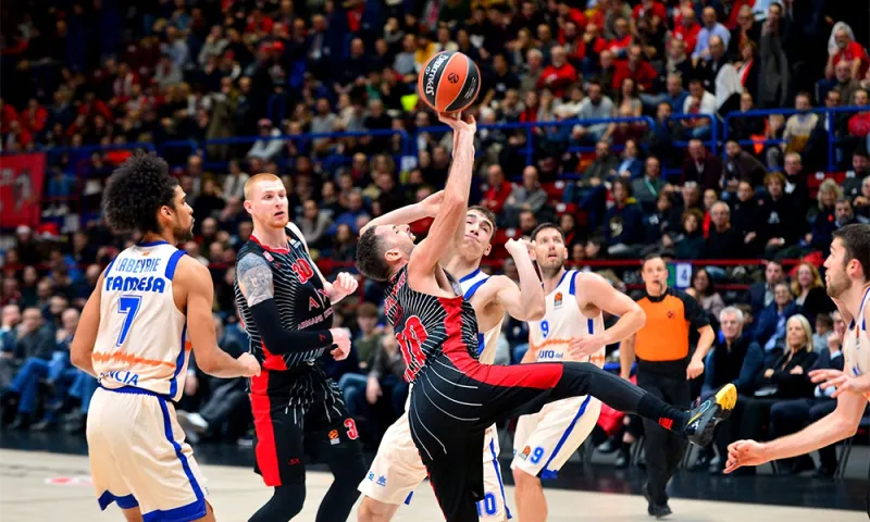 Αρμάνι Μιλάνο - Βαλένθια 78-71: Επιστροφή... (vid)