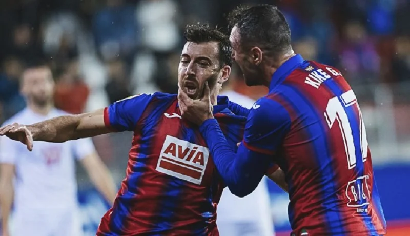 Εϊμπάρ - Γρανάδα 3-0: «Μεγάλο» τρίποντο ξεκούραστα