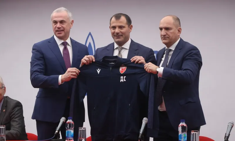 Eρυθρός Αστέρας: Ανέλαβε και επίσημα ο Στάνκοβιτς (vid)