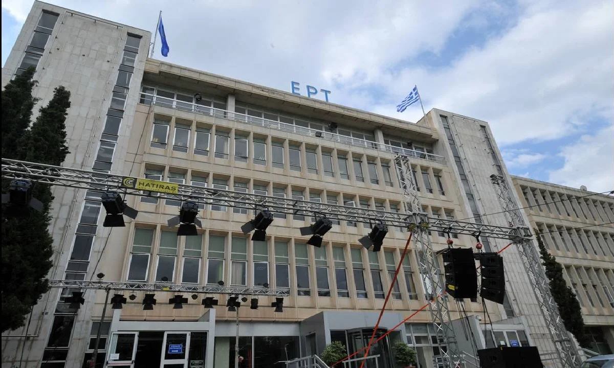 ΕΡΤ: Τι απαγορεύεται πλέον, να φοράνε οι παρουσιάστριες