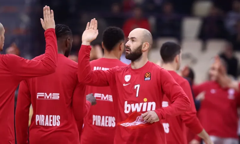 Euroleague: Δύσκολη αποστολή για τον Ολυμπιακό, για το ρεκόρ ο Σπανούλης