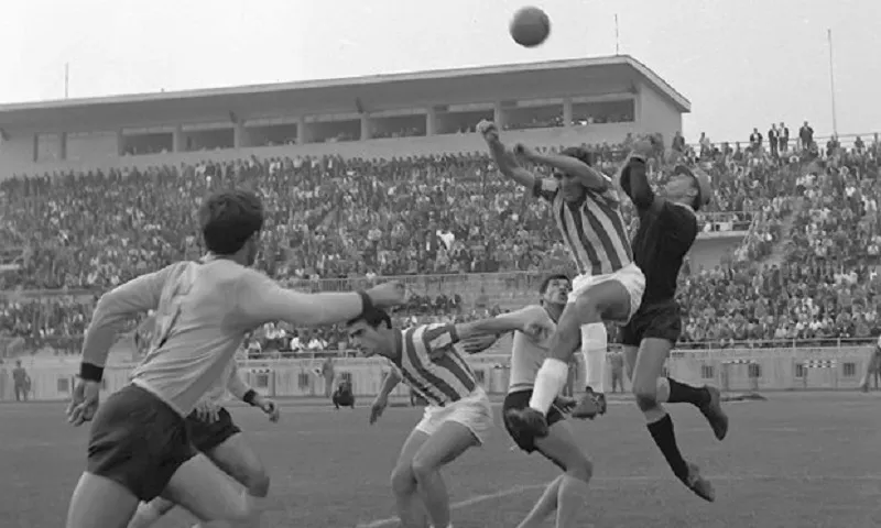 30 Δεκεμβρίου: Η ήττα του Άρη από τον Ολυμπιακό φέρνει τη... διαγραφή του Νίκου Χρηστίδη