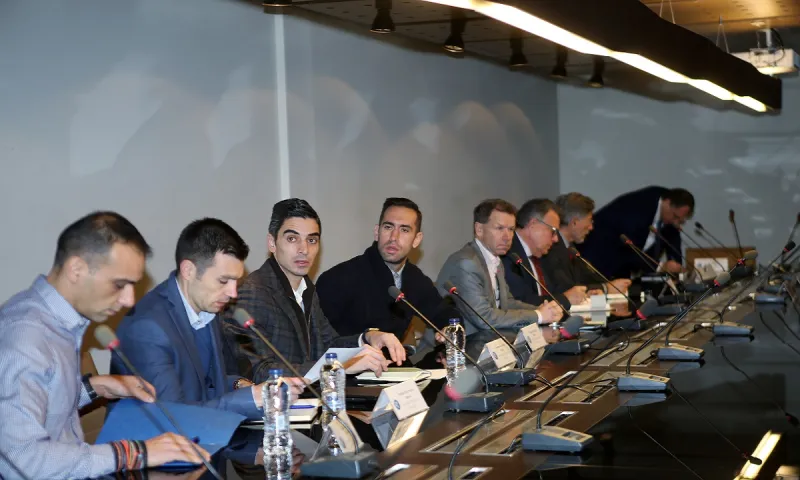 Super League - ΚΕΔ: Εν εξελίξει η συνάντηση στην ΕΠΟ