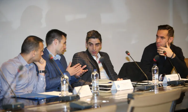 Ολοκληρώθηκε η σύσκεψη Super League - ΚΕΔ, αποφασίζουν οι διαιτητές