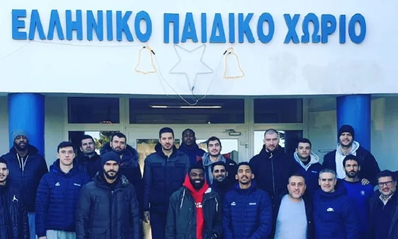 Ηρακλής: Μοίρασε δώρα και χαμόγελα στο Παιδικό Χωριό στο Φίλυρο της Θεσσαλονίκης