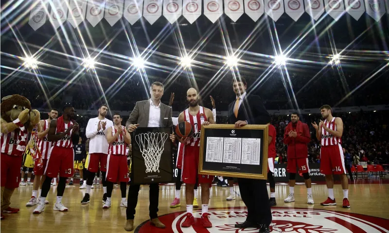 Η παρακάμερα της ιστορικής νύχτας του Σπανούλη (vid)