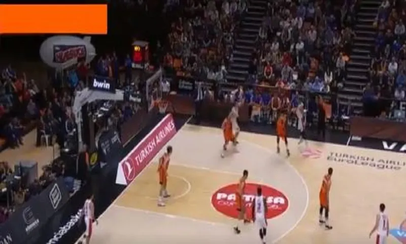 Πέταξε την μπάλα και έκανε buzzer beater ο Βεζένκοφ! (vid)