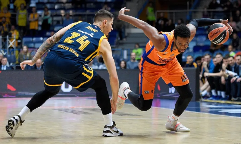 Χίμκι – Βαλένθια 75-84: Ξεπέρασε τον… Ολυμπιακό (vid)