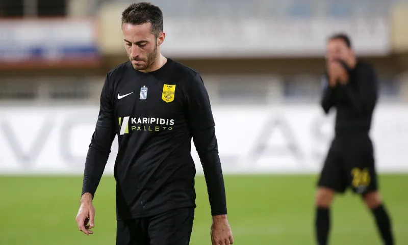 FIFPRO: «Καρυπίδη - Χαριστέα, σταματήστε την κακομεταχείριση στον Μενέντεθ» (vid)