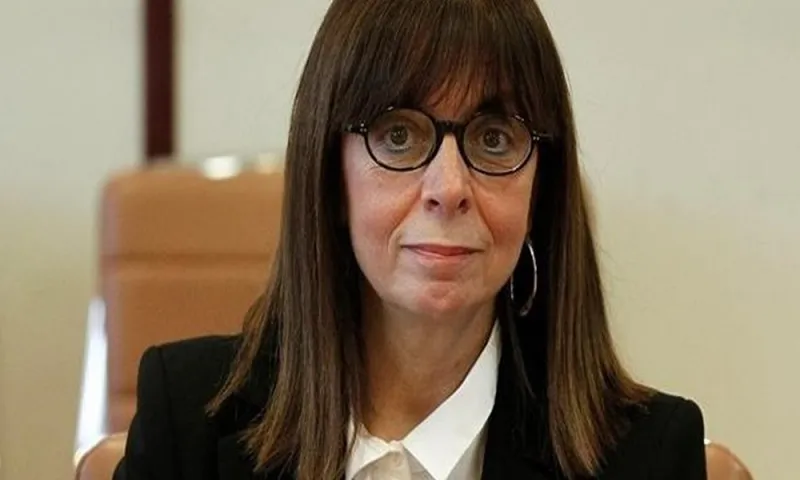 Γιατί έπρεπε να πει «ναι» ο Τσίπρας στην Σακελλαροπούλου