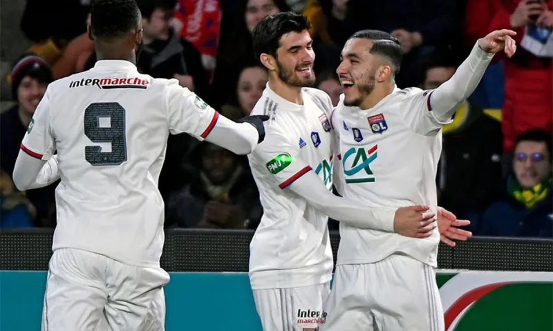 Ναντ - Λιόν 3-4: Λάμψη 16χρονου και νεύρα