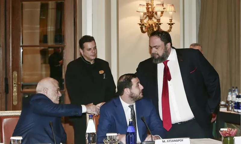 Συνάντηση Big 4: Χειραψία Μαρινάκη – Μελισσανίδη (pic)