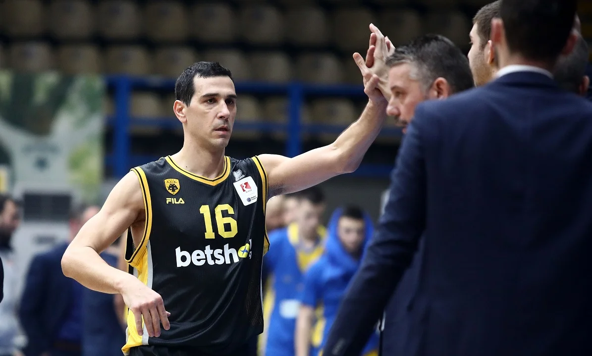 Περιστέρι – ΑΕΚ 73-77: Σούπερ Ζήσης, «κλειδώνει» τη 2η θέση η «Ένωση»! (vid)