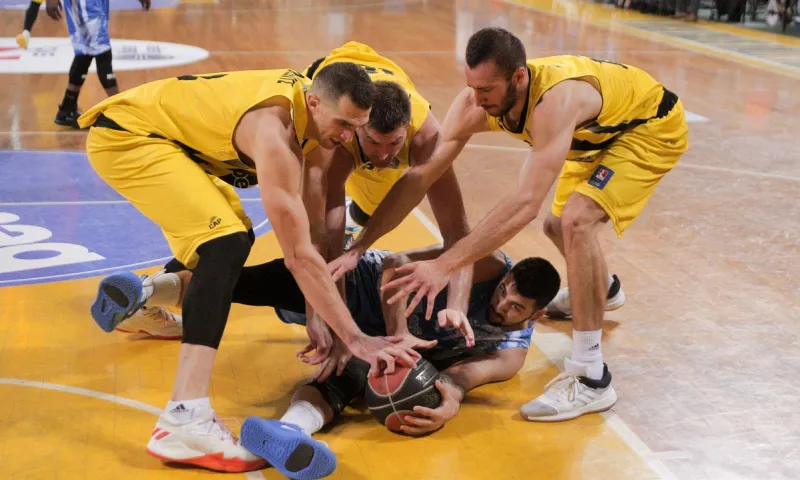 Basket League: Ματς... επιβίωσης για Ιωνικό και Άρη στο «Σοφία Μπεφόν»