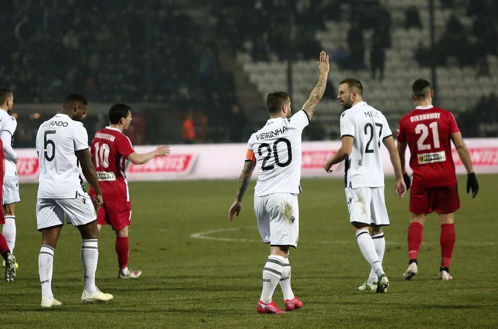 ΠΑΟΚ-Βόλος 1-0: Στην κορυφή σε οργισμένη Τούμπα κατά Μητσοτάκη!
