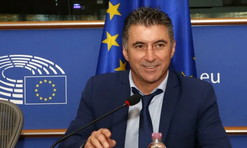 Φεύγει από τη ΝΔ λόγω ΠΑΟΚ ο Θοδωρής Ζαγοράκης!