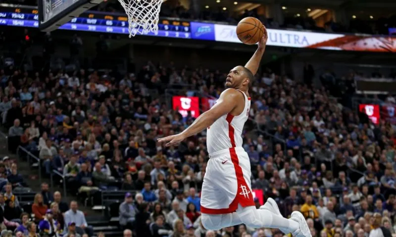 NBA: Ο Γκόρντον έπαιξε για... δύο και οι Ρόκετς νίκησαν μέσα στη Γιούτα (vids)