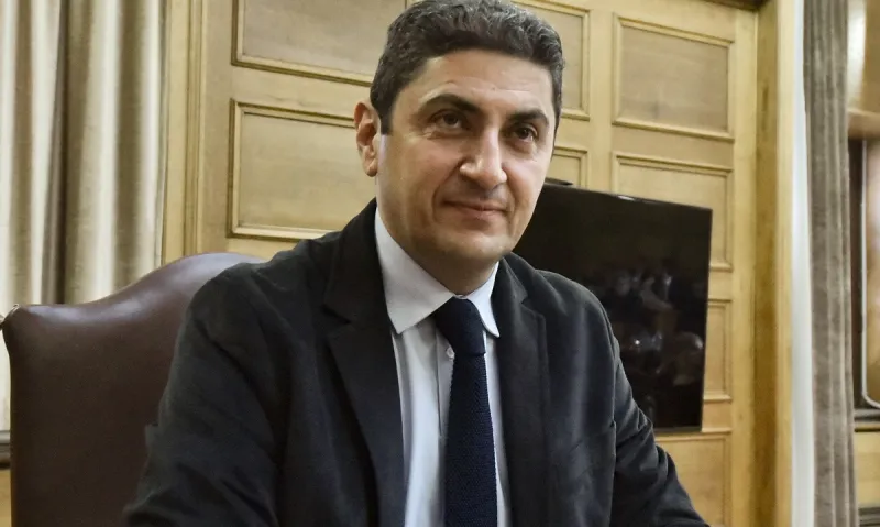 ΣΦ ΠΑΟΚ Ηρακλείου σε Αυγενάκη: «Η Ελλάδα χωρίζεται στα δύο... ΑΥΓΝΚ τελείωσες»