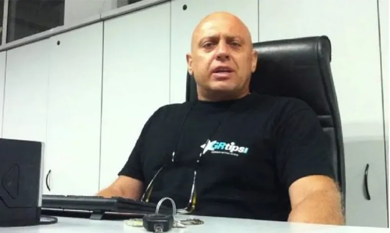 Ραπτόπουλος: «Μόνο ο Μητσοτάκης μπορούσε να τα χαλάσει και με ΠΑΟΚ και με Ολυμπιακό» (vid)