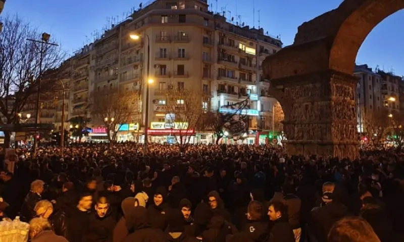 ΠΑΟΚ: Δυναμικό «παρών» των οπαδών στο συλλαλητήριο (pics+vids)