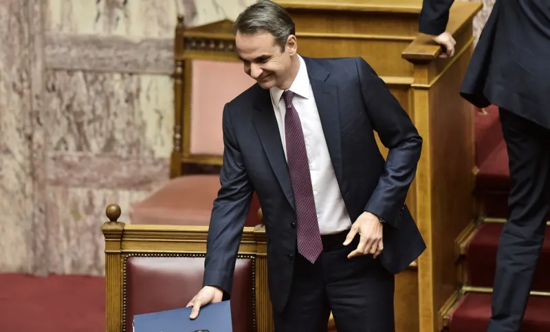 Μητσοτάκης: «Κύριε Τσίπρα ήσασταν αγκαλιά με Σαββίδη-Μαρινάκη»