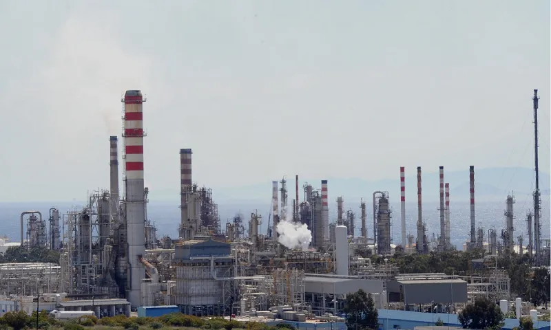 Έκρηξη στη Motor Oil - Σοβαροί τραυματισμοί