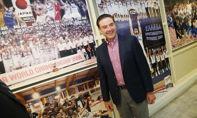 Πιτίνο: «Στην Εθνική είμαστε όλοι Έλληνες»! (vids)
