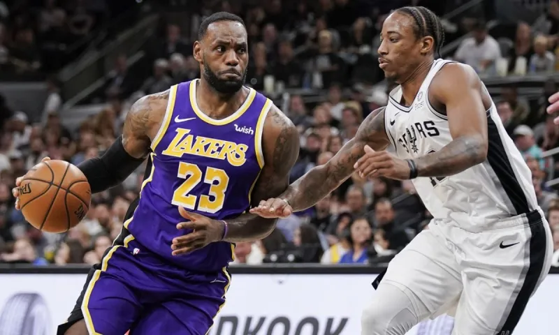 NBA: Πάρτι με ΛεΜπρόν οι Λέικερς, εύκολα οι Ρόκετς (vids)