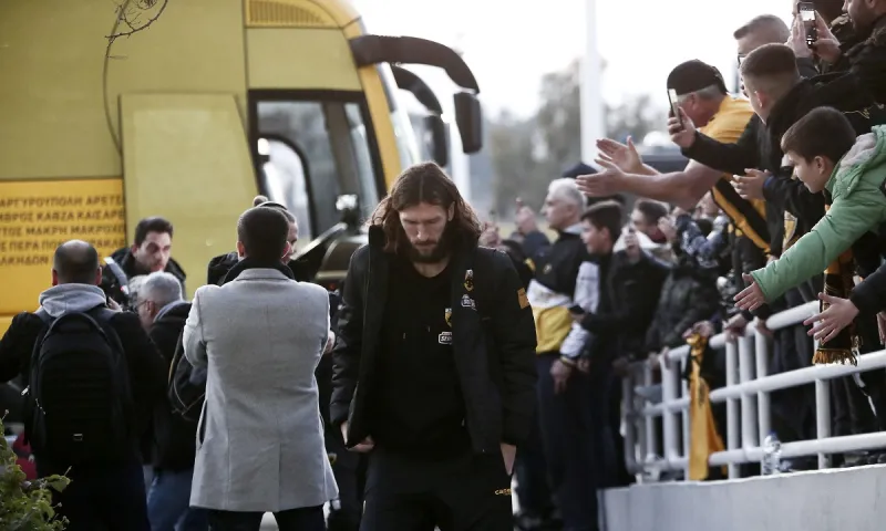 ΑΕΚ - Παναθηναϊκός: Σοκ, τραυματίστηκε ο Τσιγκρίνσκι