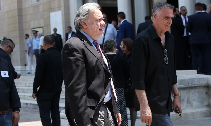 Κατρούγκαλος: Η τούμπα στο μπάντμιντον του απέφερε κάταγμα (vid)