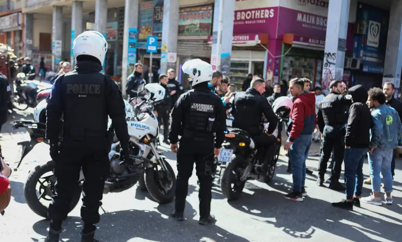 Αθήνα: Πυροβολισμοί μεταξύ αλλοδαπών στο κέντρο - Πληροφορίες για νεκρό! (vid)