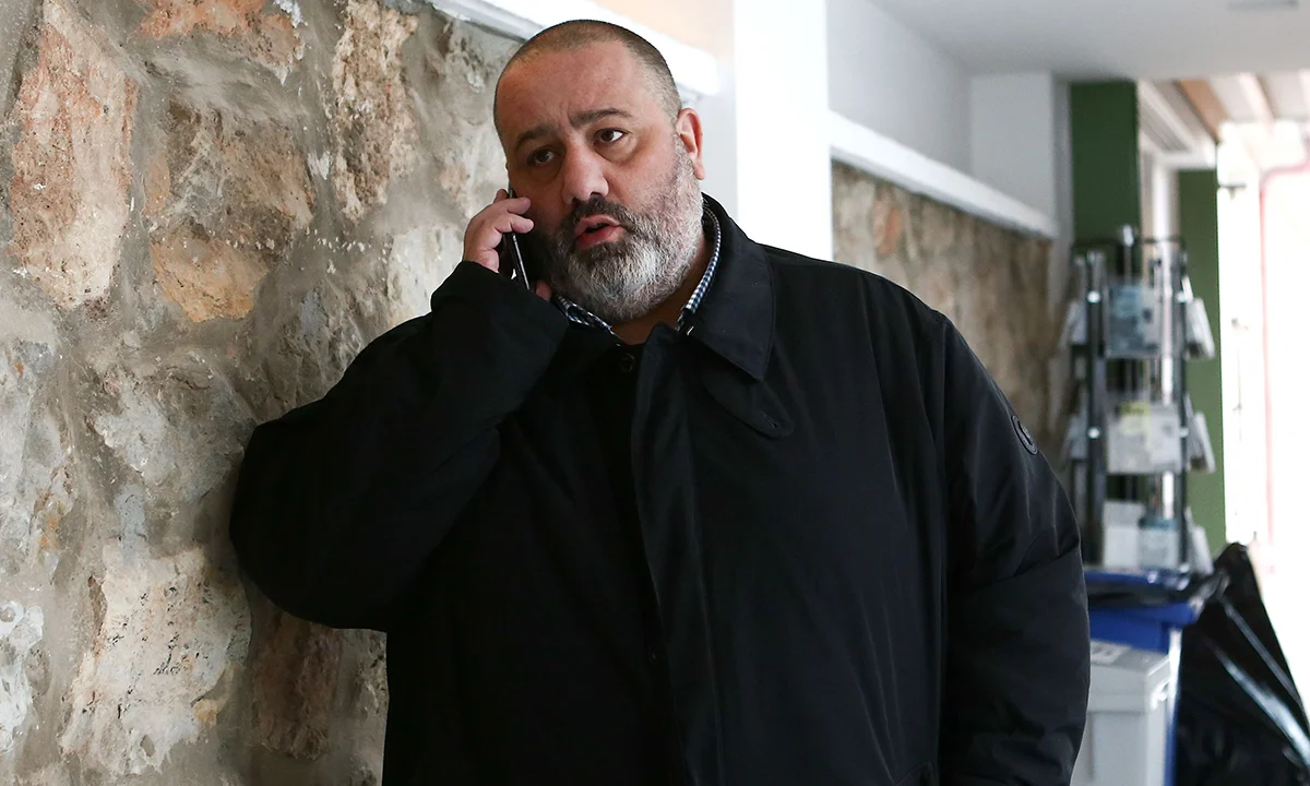 Καραπαπάς: «Μία αλήθεια δεν μπορείτε να γράψετε;» (pic)