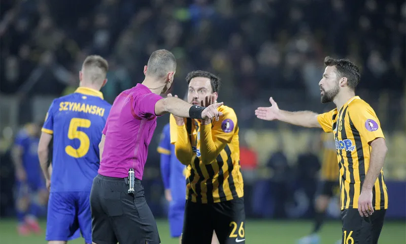 Άρης – ΑΕΚ 0-1: «Φωνάζει» και για δεύτερο πέναλτι (vid)