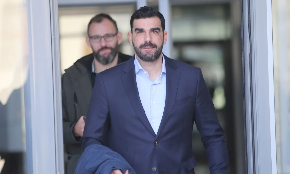 Κωνσταντινέας: «Φοβάμαι για την οικογένεια μου» (vid)
